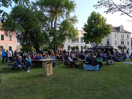 Public Viewing Brücke © Natalie Rieche